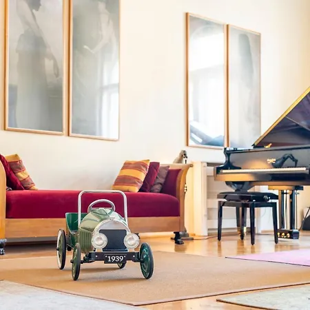 דירה Stunning Spacious Art Nouveau Apart , Grand Piano בודפשט